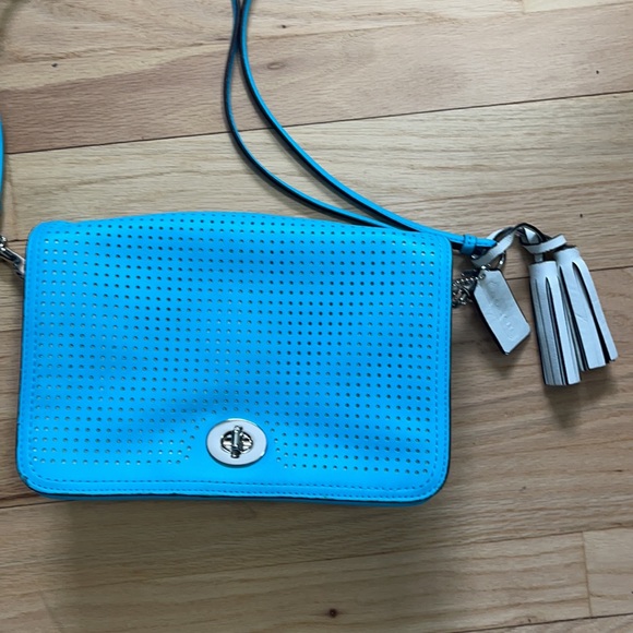 COACH Crossbody Bag - Picture 2 of 9